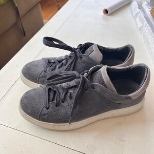 To boot New York sneakers